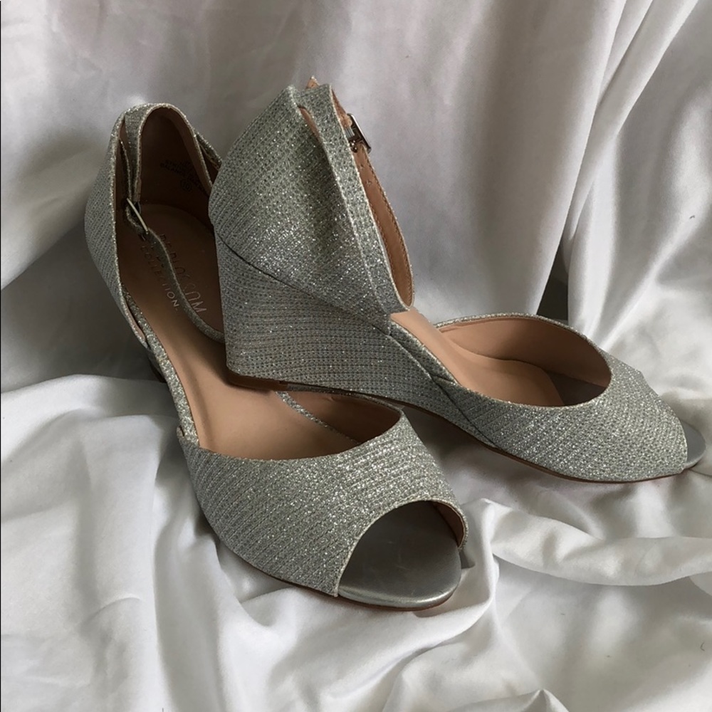 Women’s dress shoes